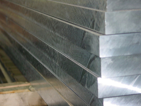 Алюминиевая плита АМГ6Б 90мм 1500мм 4000 ТУ1-3-152-2005