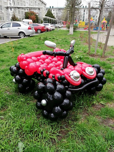 Машина из шаров "Квадроцикл"